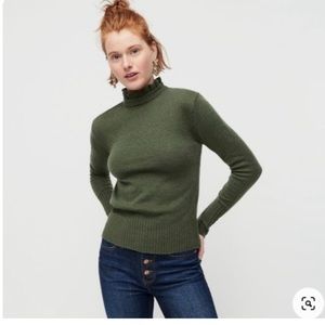 Dark/army geeen ruffle turtleneck sweater